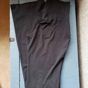 Flared yoga pants